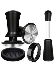 4件套咖啡配件套装，包括带可调节刻度的咖啡压粉器、压力式粉末分配器、圆形垫子和咖啡定量环，专业办公及家用咖啡工具