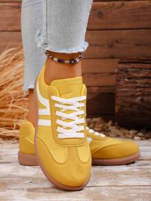 Women's Casual Sneakers, Road Running Shoes, Flat Sports Shoes, Matching Sports Pants, Shorts, Long Socks, Versatile - Yellow - View 6