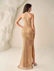 Đầm dạ hội dáng ôm, cổ yếm, khoét eo, xẻ tà bên hông, chất liệu sequin lấp lánh, màu champagne, thích hợp cho tiệc sinh nhật, dạ tiệc sang trọng, lễ hội âm nhạc, lễ hội hóa trang, đám cưới, sự kiện thảm đỏ. - Vàng - Xem 3