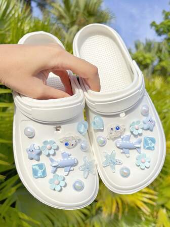 22个蓝色飞机鞋饰，蓝色花朵鞋饰，适用于凉鞋、沙滩鞋、花园鞋，DIY鞋履配件