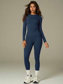 UONNOU Bộ đồ tập yoga hai mảnh thoải mái, giúp thon gọn vóc dáng | Áo dài tay + Quần legging cạp cao cho các hoạt động hàng ngày. - Màu xanh hải quân - Xem 11