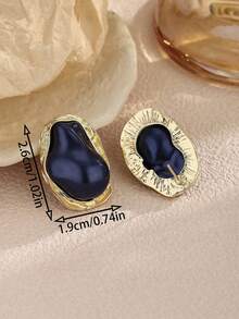 一对复古珍珠吊坠耳环，优雅迷人的设计，适合日常佩戴、宴会和派对等场合。 - 藏蓝色 - 查看 4
