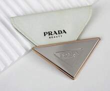 Prada 1个品牌经典三角镜，女士化妆镜，便携式PU皮革，女士化妆镜，日常使用学生宿舍桌面立式化妆镜 - 优雅设计节日礼物，小巧镜子 - 銀色 - 查看 2