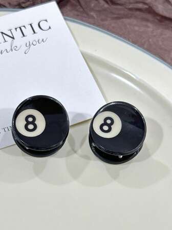 1 pieza Pinza para el cabello con bola de billar negra, accesorio de cabello minimalista y de moda, vibra de nicho, adecuado para varias ocasiones - ya sea como regalo para amigos o para uso personal, este accesorio de estilo único es una gran opción. Adecuado para salidas diarias, casual, fiestas, ir al trabajo, vacaciones, lavarse la cara, maquillaje, combinación de atuendos de verano