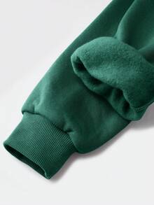 Ein rot-grüner Hut, ein Aufdruck mit Gamecontroller- und Sockenmotiven sowie ein übergroßes, lässiges, vielseitiges, locker sitzendes Langarm-Sweatshirt mit überschnittenen Schultern. - Dunkelgrün - Übersicht 4