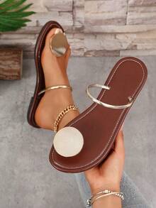 Breezelady Women's Fashion Flat Sandals With Decorative Strap Detail - Open Toe, Slip-On, Faux Leather, Comfortable TPR Sole - Suitable For Casual Wear, Women's Sandals - 酒紅色 - 查看 8