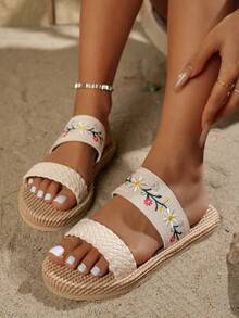 2pcs Women's Embroidered Flat Slippers, Comfortable Soft Bottom Lightweight Woven Versatile Shoes - Beige - View 1