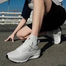 Zapatillas deportivas transpirables y ligeras de malla unisex, zapatos de correr versátiles - Blanco - Ver 8