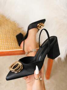 Sapatos de salto alto femininos plus size, elegantes e confortáveis para o trabalho, nas cores preto, bordô e branco. - Preto - Ver 1