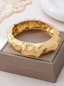 3pcs/1set Minimalist Fashion Gold-Tone Asymmetrical Water Drop Thick Textured Bangle Bracelet Set, Suitable For Women, Chunky Smooth Matte Heavy Metal & Zinc Alloy Material - Yellow Gold - View 6