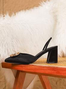 Sapatos de salto alto femininos plus size, elegantes e confortáveis para o trabalho, nas cores preto, bordô e branco. - Preto - Ver 5