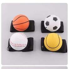 青少年腕带弹力球，投掷和反弹练习，提升反应速度和灵活性。耐用的投掷和反弹训练工具套装，包含PU弹力训练球和腕带，适合户外游戏和运动。是万圣节、圣诞节、生日、开学季、儿童节、斋月、情人节的完美礼物。 - 彩色 - 查看 4