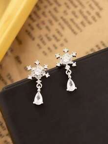1 Pair Elegant Christmas Snowflake Water Drop Pendant Earrings, Suitable For Women Any Occasion, Christmas Holiday Gift