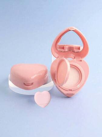 1個 ハート型クッションコンパクト(パフ付き)、5ml ミニクッションコンパクト フリップカバー付き、自己完結型ミラー、ハート型パウダーファンデーション、コンシーラー、BBクリームクッション詰め替え可能メイクツール、携帯便利、再利用可能