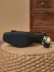 WHDXY 7厘米不对称露跟高跟女鞋，方头编织人造革鞋面，蝴蝶结和金属扣装饰，优雅的礼服鞋，适合通勤、工作、约会和派对等场合。 - 黑色 - 查看 7