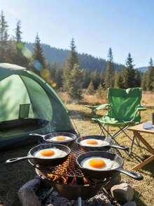 黑色铸铁煎锅、平底锅和炖锅套装。适用于厨房，包含烤盘、托盘、煎锅和烹饪锅。也是汽车配件和露营的理想之选。