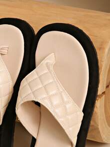 Girl's Thick Sole Flip Flops, Flat Thong Sandals For Summer, Beach Wear - Beige - View 6