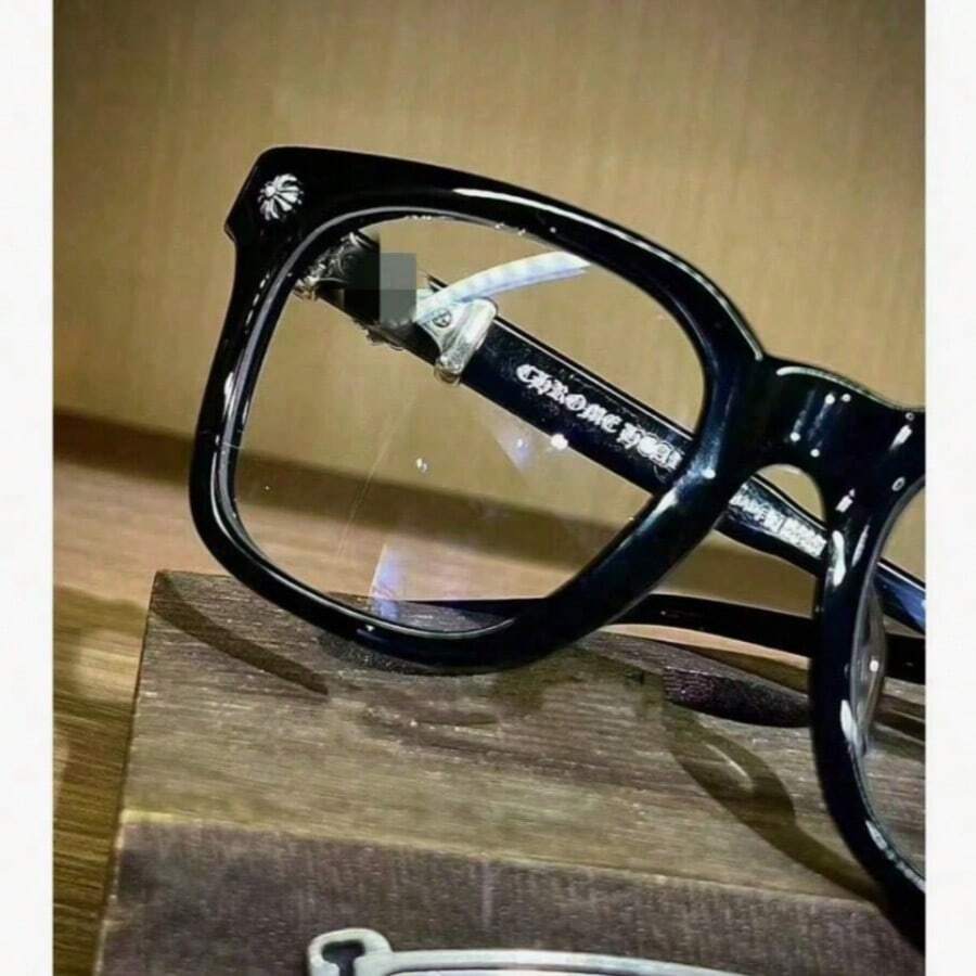 Chrome Heart - The Must-Have Choice For Workplace Elites And Street Fashion Trendsetters - Stylish Anti-Glare And Dust-Proof Glasses, A Universal Fashion Accessory For Both Men And Women. Clear And Durable, Suitable For All Seasons. Cycling Glasses. Sports Glasses. Suitable As A Gift.Suitable For Wearing In Winter. - 黑色 - 查看 1