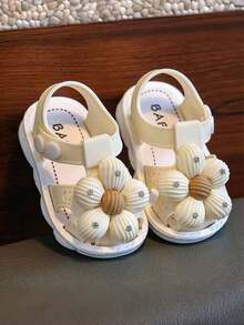Caweiny Girls Summer Elegant Fashion Sweet Floral Korean Style Princess Student Cute Versatile Beach Sandals - White - View 3