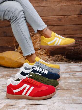 Women's Casual Sneakers, Road Running Shoes, Flat Sports Shoes, Matching Sports Pants, Shorts, Long Socks, Versatile