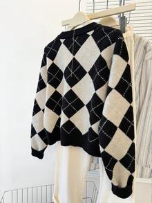 JIANHU Áo khoác cardigan dệt kim họa tiết Argyle cổ điển với chi tiết cúc vàng, hoàn hảo cho các lễ hội mùa thu và mùa đông, thanh lịch nhưng ấm áp cho các buổi tụ họp ngày lễ | Ấm áp và đa năng cho Giáng sinh, tiệc năm mới và trang phục hàng ngày | Màu đen | Kỳ nghỉ - màu đen - Xem 3