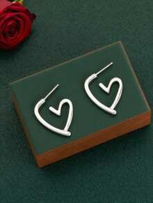1 Pair Elegant Minimalist Heart Stud Earrings, Casual Simple Accessory - Silver - View 4