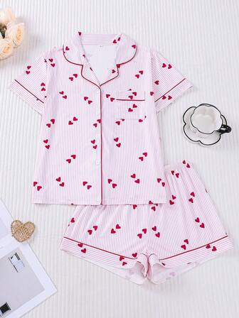 两件套女士睡衣套装，心形条纹印花，浪漫情人节礼物，舒适衬衫领短袖上衣搭配宽松弹力短裤，适合派对、休闲户外和居家穿着，春夏款