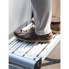 アルミ足場台 洗車台 2段 高さ50cm 耐荷重150kg 天板76cm×30cm 軽量3.6kg 折りたたみ 幅広ステップ 踏み台 脚立 シルバー EEX-KYA20 - シルバー - チェックする 7