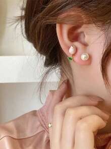 Earrings With Pink Tulip Flowers And Pearls - Màu Hồng Tươi - Xem 2