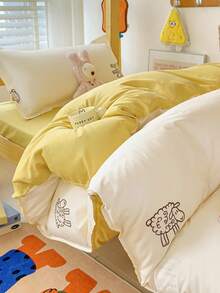 Bộ chăn ga gối 4 món (1 vỏ chăn + 1 ga trải giường + 2 vỏ gối) làm từ cotton in họa tiết lô hội, thiết kế chống trượt 360 độ, không chất làm trắng quang học, thân thiện với da, thấm hút mồ hôi tốt, mềm mại và mịn màng, bền, có thể giặt, chống phai màu, kháng khuẩn, dày dặn và ấm áp, phù hợp cho phòng ngủ, phòng khách, ký túc xá, cả gia đình, mọi mùa. - Con cừu nhỏ màu vàng, con cừu nhỏ màu vàng - Xem 9