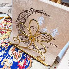 80/40/20片装，13*13英寸斋月主题一次性餐巾纸，印有“Ramadan Kareem”字样，精美月亮雕刻和悬挂灯笼图案设计，适用于开斋节庆祝活动、宴会、家庭聚会、朋友聚餐和斋月用餐期间的餐厅装饰。 - 香檳色 - 查看 6