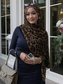 1pc Women's Bohemian Style Leopard Print Headscarf, Soft & Breathable Street-Style Scarf, Suitable For Daily Wear - Brown - View 3