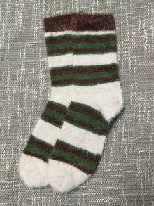 1 Pair Women's Autumn/Winter Fashionable Colorblock Fuzzy Striped Socks, Retro Cute Colorful Mid-Calf Crew Socks