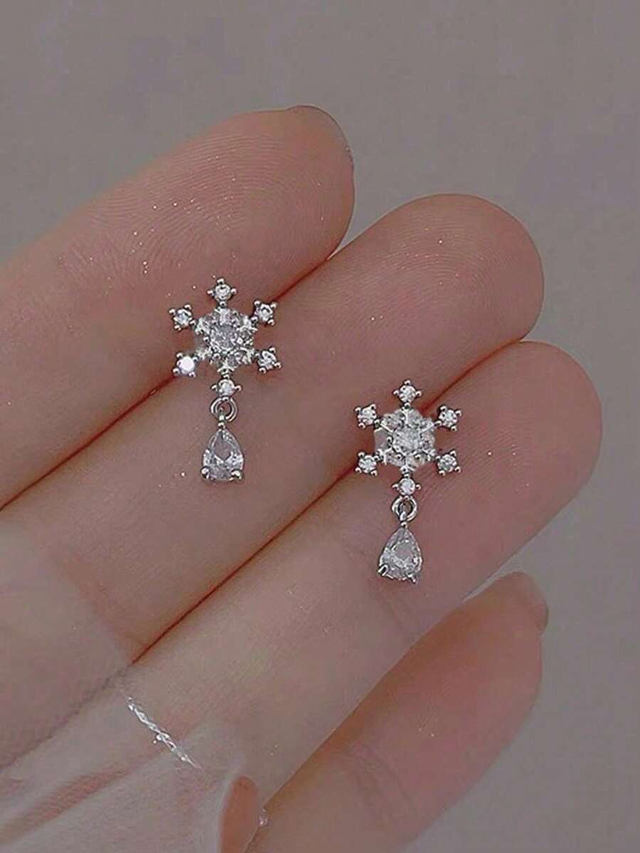 1 Pair Elegant Christmas Snowflake Water Drop Pendant Earrings, Suitable For Women Any Occasion, Christmas Holiday Gift