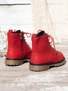 زوج من بوت الفتيات ذات الأربطة الناعمة والبطانة الحرارية، ذات أصابع مستديرة وسحاب، باللون الأحمر/البرتقالي/متعدد الألوان، مناسبة للارتداء اليومي والحفلات والمدرسة في فصلي الخريف والشتاء