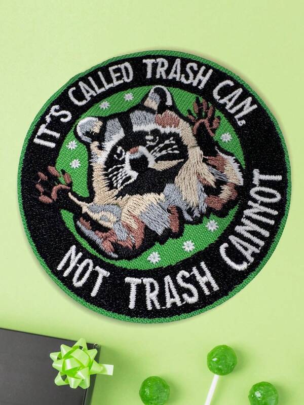 1pc A Charming "IT'S CALLED TRASH CAN. NOT TRASH CANNOT" Funny Raccoon Embroidered Patch, A Fun Patch, A Raccoon Patch, A Cute Patch, Ironable, Suitable For Decorating Jeans, Jackets, T-Shirts, Backpacks, Bags, Hats, Etc.