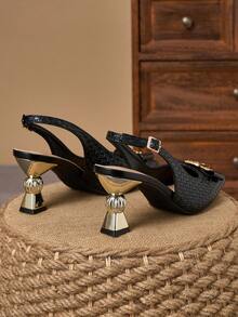 WHDXY 7厘米不对称露跟高跟女鞋，方头编织人造革鞋面，蝴蝶结和金属扣装饰，优雅的礼服鞋，适合通勤、工作、约会和派对等场合。 - 黑色 - 查看 3