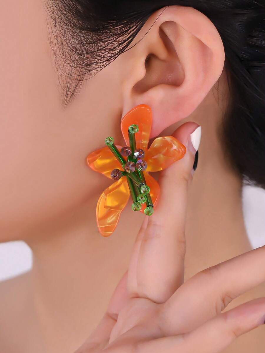 1 Pair Retro Elegant Acrylic Flower Stud Earrings For Women, Suitable For Holidays, Birthdays, Dates, Parties, Vacations, Daily Wear - Flowers - View 1