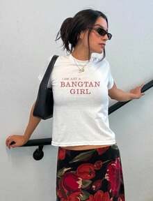 I Am Just A Bangtan Girl Baby Tee, K Inspired Y2K Crop Top,  Fangirl Aesthetic Shirt, Retro Ko - 白色 - 查看 1