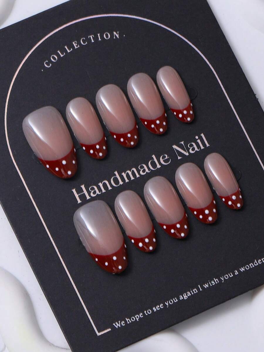 手工制作的杏仁形美甲贴纸，红色法式Y2K风格，手绘法式波点和手绘渐变腮红印花设计，用于美甲装饰。包含1片果冻胶和1把指甲锉，非常适合日常佩戴，也适合科切拉音乐节派对装扮，以及美甲贴片和美甲护理产品。美甲用品 - 紅色 - 查看 1