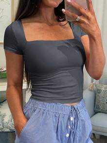 Vaiaye 女士纯色针织方领性感修身 Y2K 短袖 T 恤，春夏运动上衣，适合情人节穿着 - 深灰色 - 查看 10