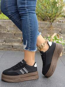 纯色百搭新款女鞋，时尚系带圆头设计，舒适软底，休闲运动鞋，时尚鞋履，适合日常穿着和通勤。 - 黑色 - 查看 5