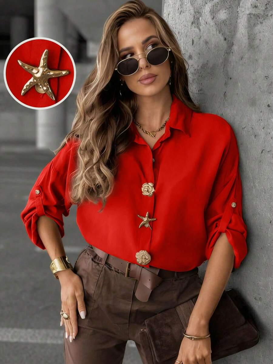 Yuyi Clothing 法式 3D 金屬鈕扣垂墜襯衫,海洋主題裝飾鈕扣捲袖女上衣,適合通勤與日常穿著 - 紅色 - 查看 1