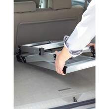 アルミ足場台 洗車台 2段 高さ50cm 耐荷重150kg 天板76cm×30cm 軽量3.6kg 折りたたみ 幅広ステップ 踏み台 脚立 シルバー EEX-KYA20 - シルバー - チェックする 8