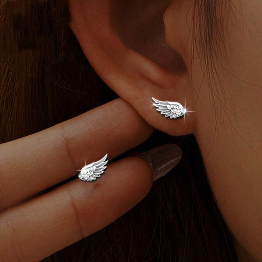 Orecchini eleganti a forma di ali d'angelo per donna - Gioielli minimali adatti per tutti i giorni e feste, regali perfetti per San Valentino, anniversario, compleanno - Decorazioni per le orecchie con ali eleganti indossabili tutto l'anno, orecchini carini, placcati in argento in rame - Multicolore - Visualizzare 1