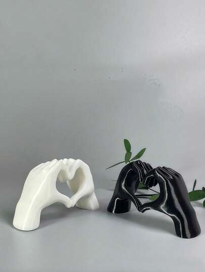1pc Resin Heart-Shaped Hand Sculpture, Suitable For Office, Home, Birthday, Wedding, Anniversary, Romantic Desktop Decor, Art Ornament, Home Decoration, Room Decor