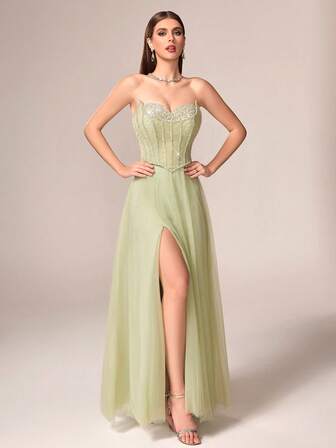 VIPGIRL Elegant Luxury Soft Women's Long Mesh Flared Dress With Strapless Neckline And Sequin Contrast Details Perfect For Formal Evening Events