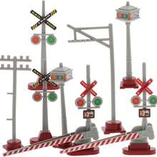 8pcs Miniature Traffic Train Track Signals Set Models, Crossing Gates & Warning Signs, Traffic Light Props, Miniature Creative Red GreenLight, Traffic Signal Pedestrian Light, Accessories For Train Road Landscapes And Building Model Scenes, Party Gift, Construction Pretend Play, Construction Party, Carnival Games, Room Decor