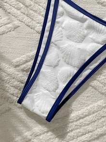 Conjunto de bikini de 2 piezas de SunTide con top halter triangular texturizado en blanco, con ribete azul marino, decoración dorada y camisa transparente como cubrimiento, elegante y sexy para la playa y el verano - Blanco - Ver 11