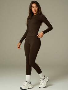 UONNOU 舒适塑身瑜伽两件套 | 长袖上衣 + 高腰紧身裤，适合日常运动 - 咖啡棕 - 查看 10